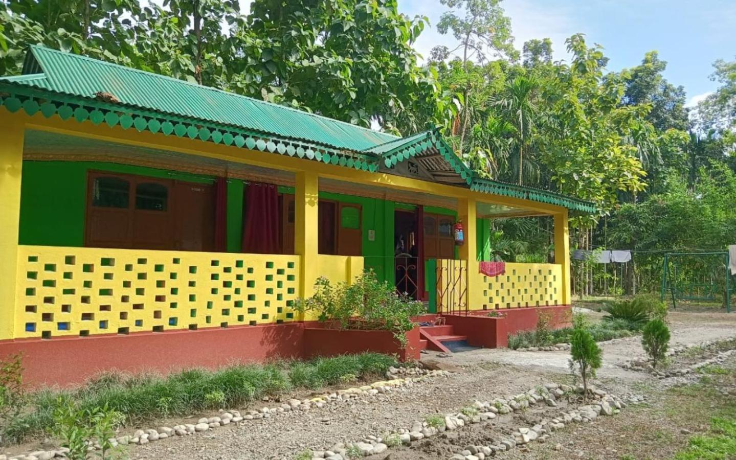 Leo Jungle Retreat By Stayapart , Jaldapara Madari Hat Exterior photo